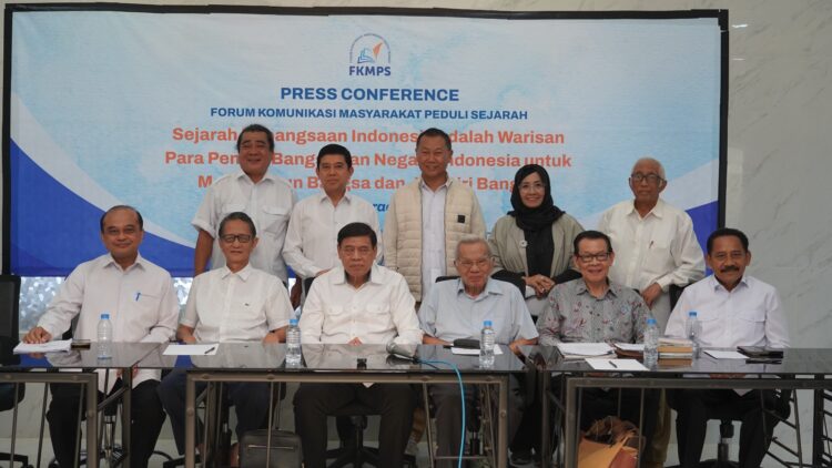 Waspadai Distorsi Sejarah Baru