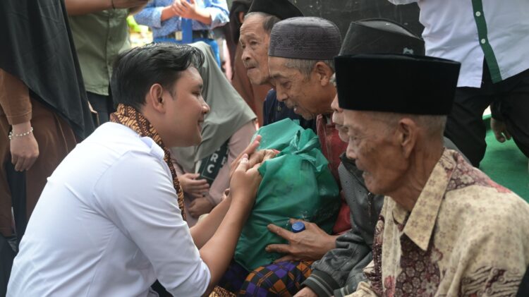 Rembug Warga Sukasirna: Pelayanan Dekat, Manfaat Nyata untuk Masyarakat