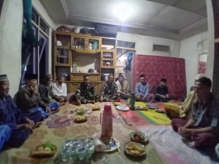 Perkuat Kemanunggalan TNI dan Rakyat, Satgas TMMD Ke-129 Gelar Doa Bersama di Malam Jumat